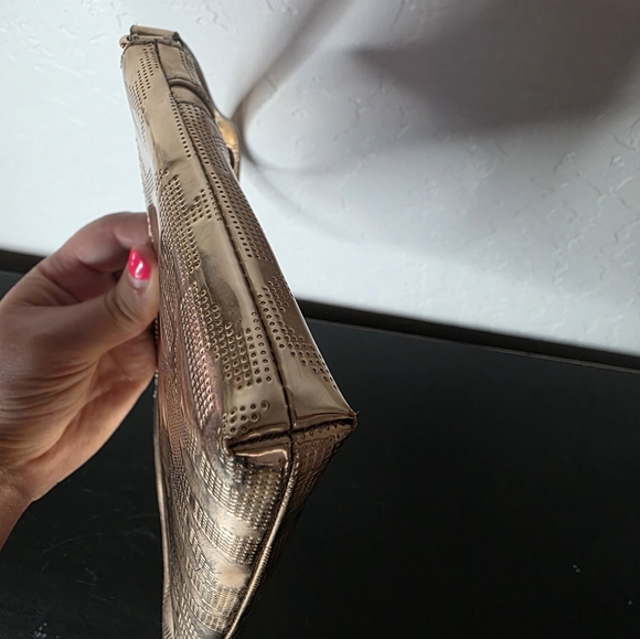 Michael Kors Jet Set Gold Clutch Wristlet Sleek Design - Picture 7 of 9